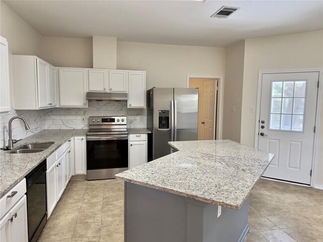 Building Photo - 1206 Devil Ridge