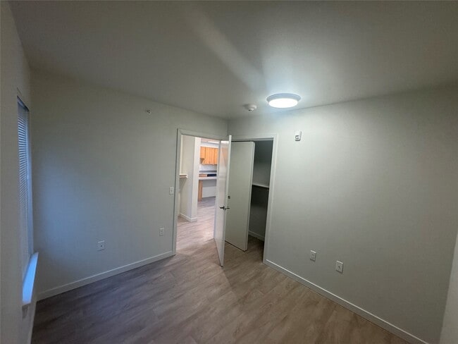 Building Photo - 2720 Coho Way