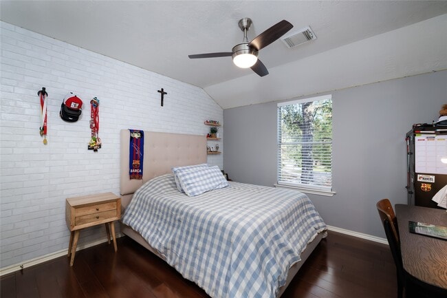 Building Photo - 143 S Vesper Bend Cir