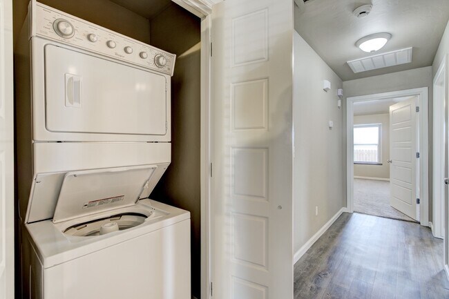 Building Photo - 8809 SW 55th St