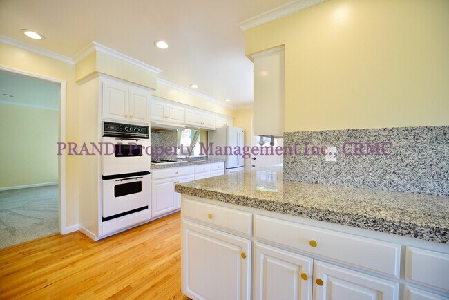 Building Photo - Spacious Greenbrae Home Featuring Expansiv...