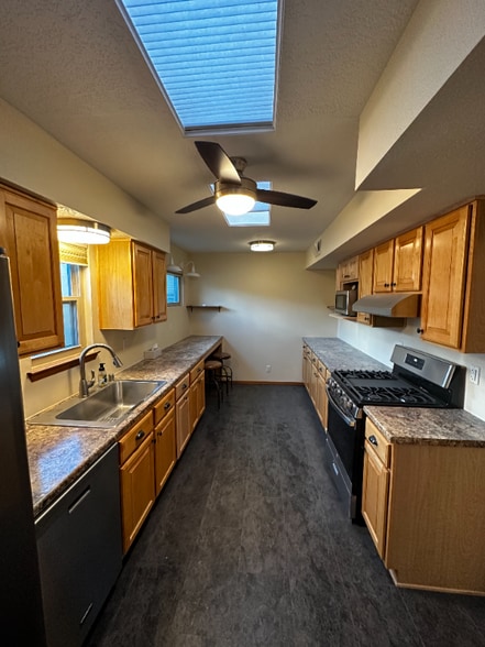 Building Photo - 13115 Terragon Pl NE