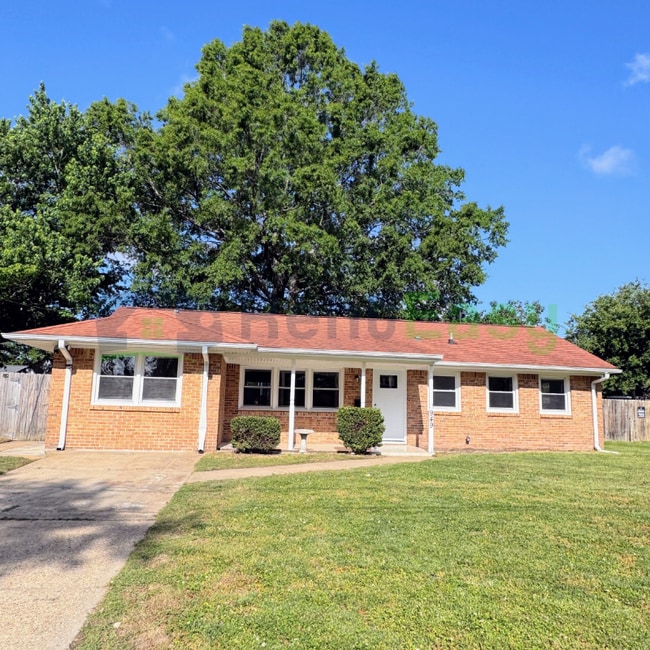 Building Photo - 949 Redwood Cir