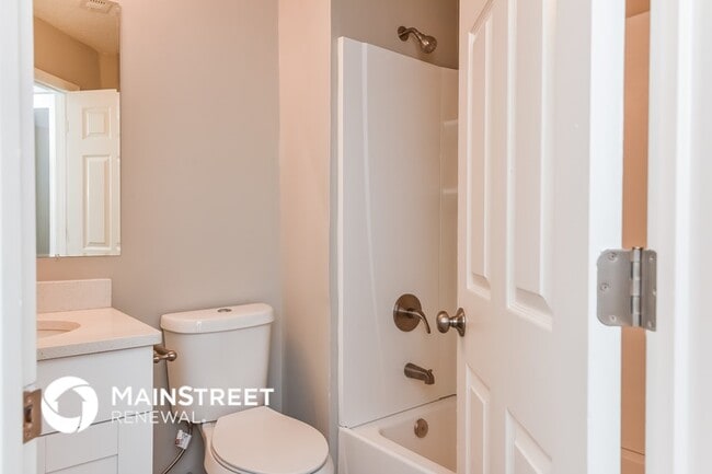 Building Photo - 708 Stonebridge Terrace