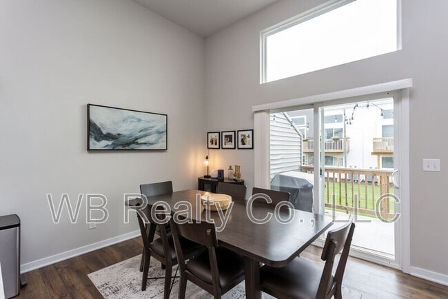 Building Photo - 9750 Turnpoint Dr