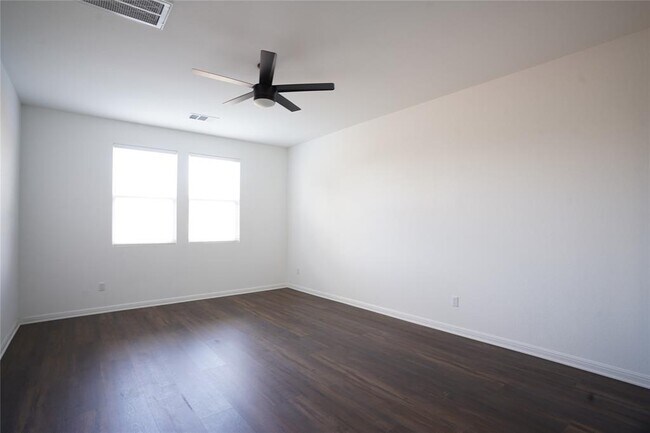 Building Photo - 304 Northview Ln