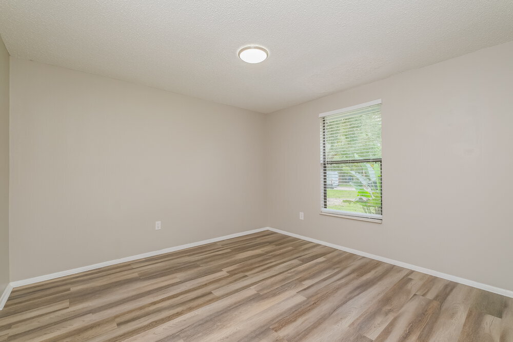 Building Photo - 638 Shorelake Pl