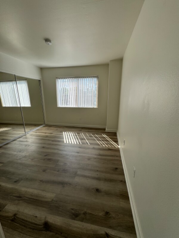 Building Photo - 13022 Riverside Dr