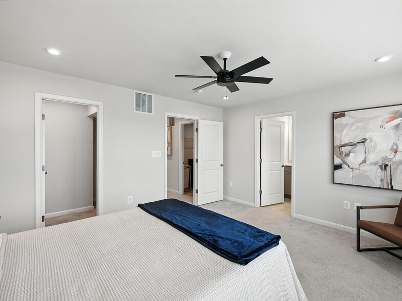 Building Photo - 18286 Summit Pointe Dr