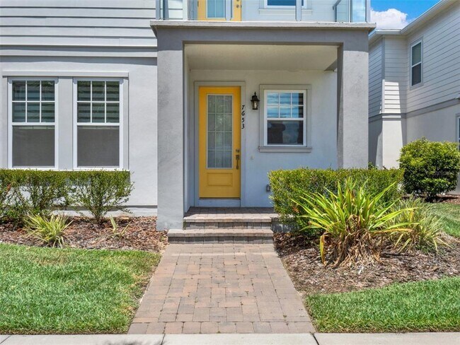 Building Photo - 13782 Grignard Aly