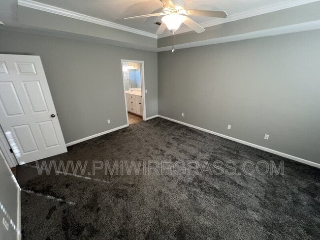 Building Photo - 267 Maree Dr