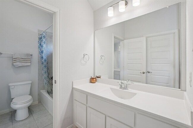 Building Photo - 6209 Verbena Ln