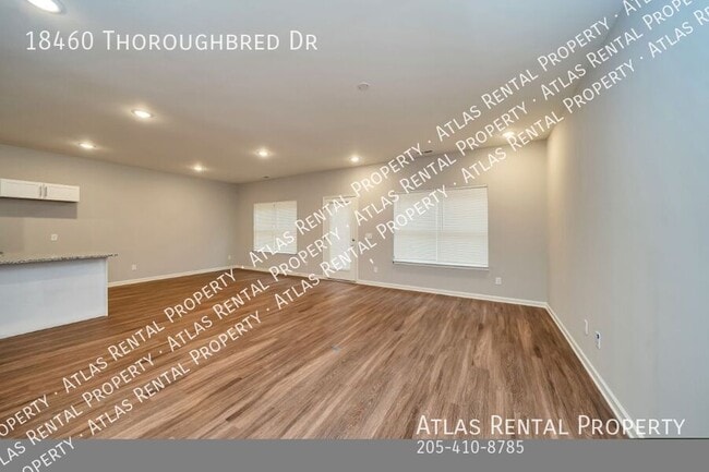 Building Photo - 18460 Thoroughbred Dr