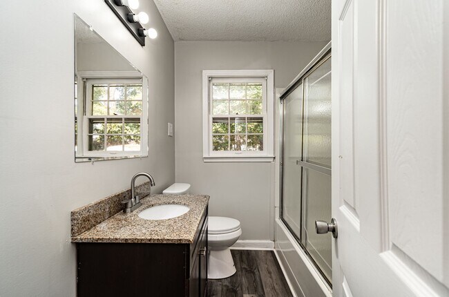 Building Photo - Brand new renovated home in Gallatin 4 bedrooms/2.5 Bathroom