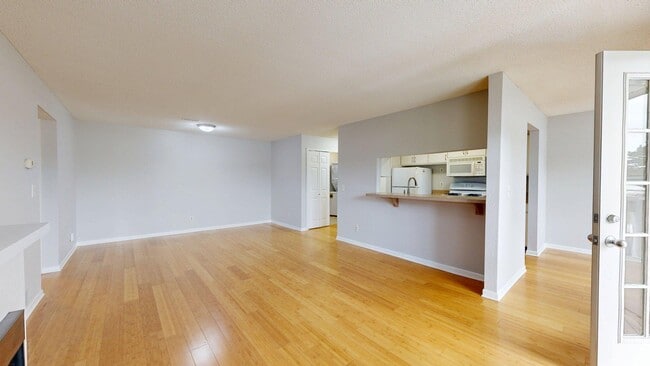 Building Photo - 103 Fieldcrest St