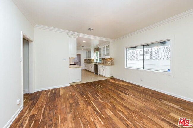 Building Photo - 6431 Maryland Dr