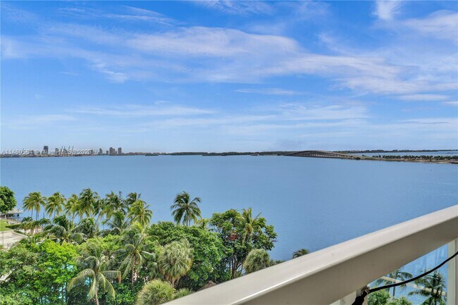 Building Photo - 2451 Brickell Ave