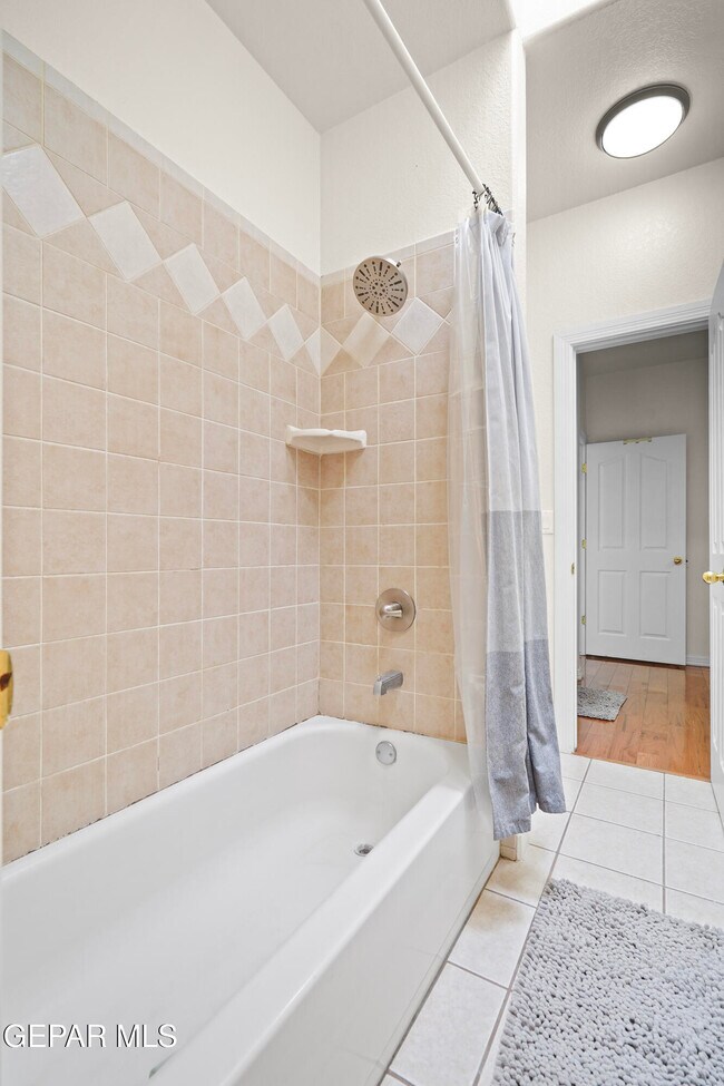 Building Photo - 1405 Cloud Ridge Dr