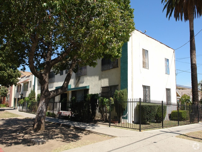 Building Photo - 500-508 N Alexandria Ave