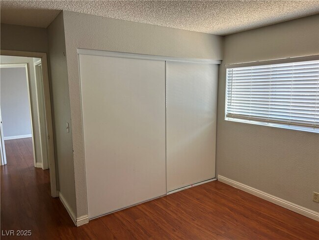 Building Photo - 5419 Walton Heath Ave