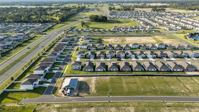 Building Photo - 4762 SW 88th Ln