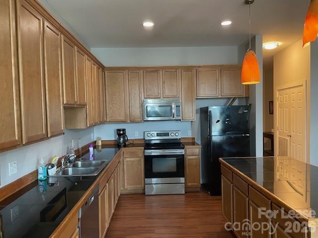 Building Photo - 141 W Main Ave