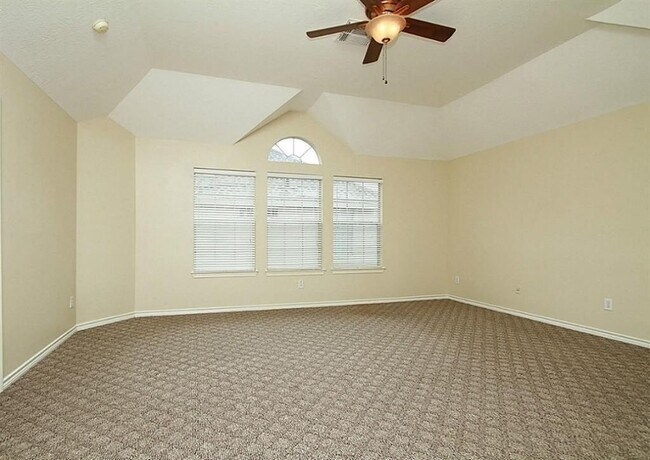 Building Photo - 11215 Vienna Trails Ln