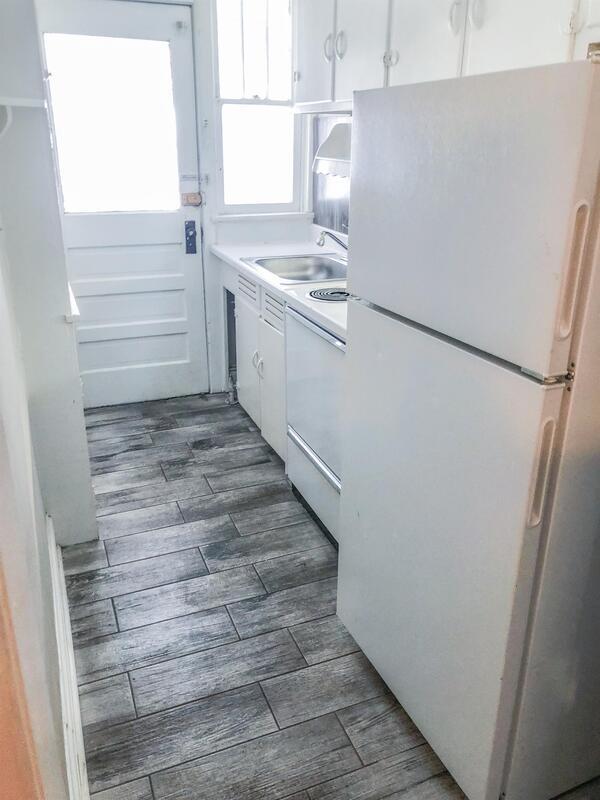 Building Photo - 806 Mulberry Ave