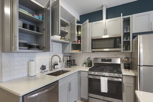 Building Photo - 4934 Kingston Ave