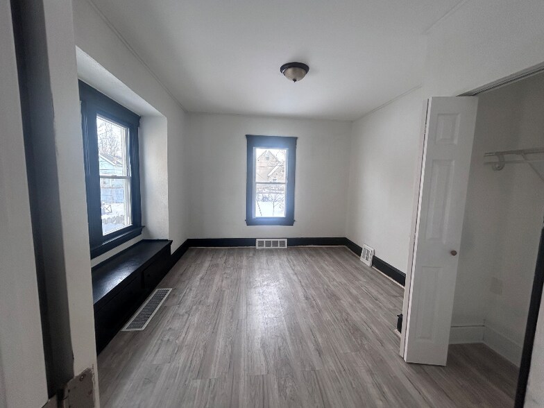 Building Photo - 7715 Goodman Ave