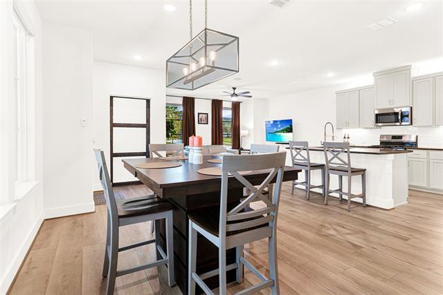 Building Photo - 7717 Reis Ln