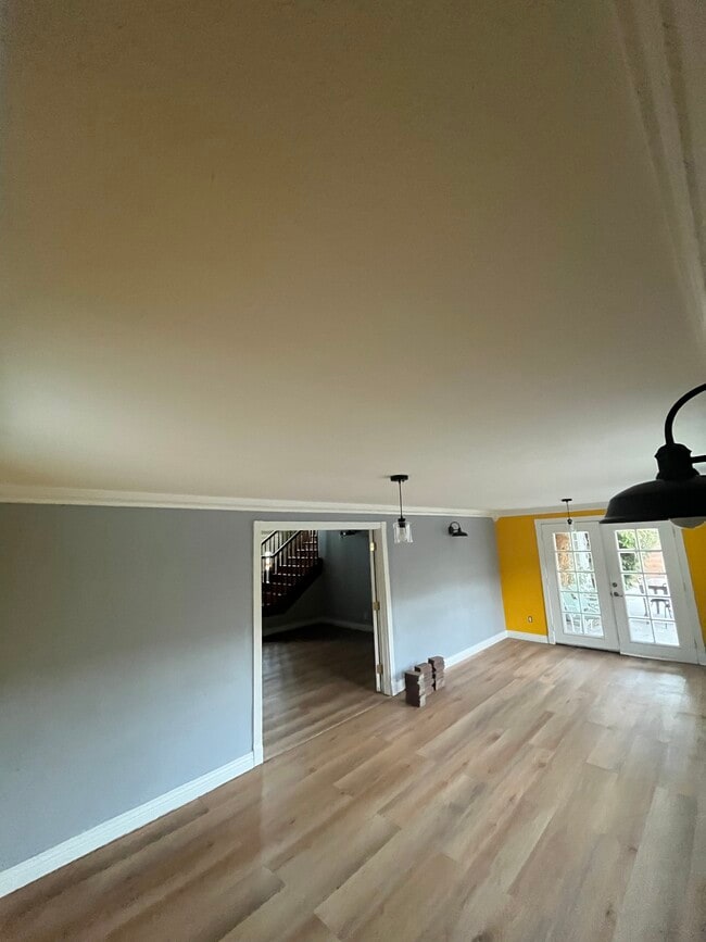 Building Photo - 22240 Wyandotte St