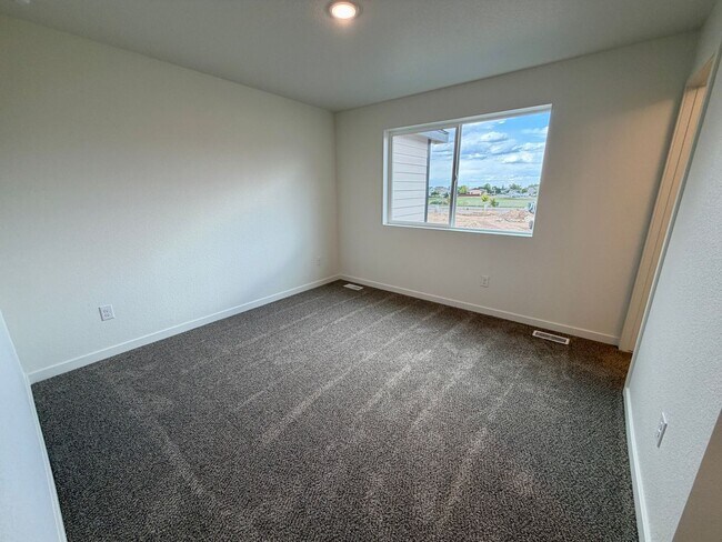 Building Photo - 604 Cheyenne Trl