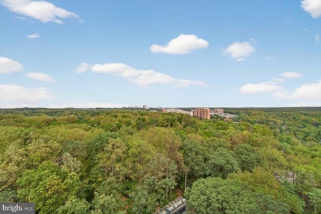 Building Photo - 5225 Pooks Hill Rd