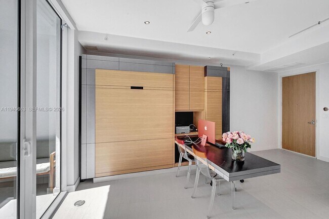 Building Photo - 18201 Collins Ave