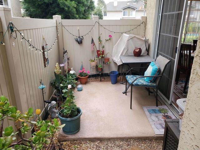 Building Photo - 10180 Palm Glen Dr