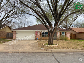 Building Photo - Beautifully Renovated 3-Bedroom Home in Ar...