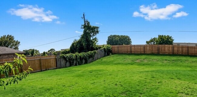 Building Photo - AVAILABLE MID MAY; APPLY TODAY AT OUR WEBSITE!!