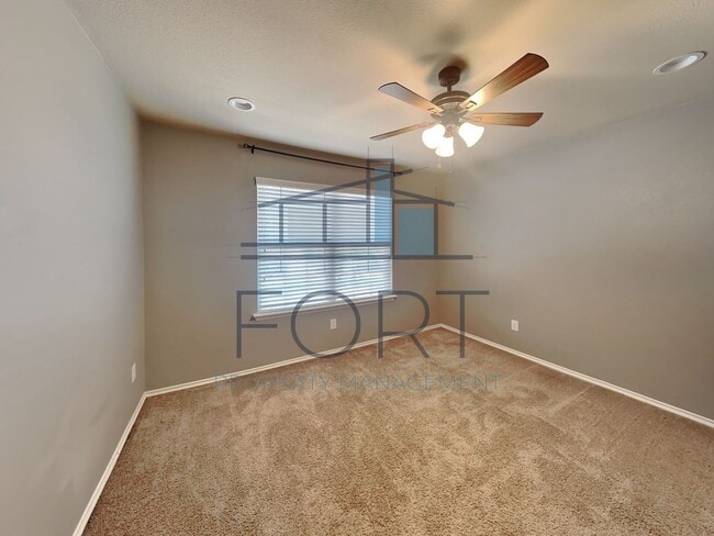 Building Photo - PERFECT HOME IN PRINCETON!