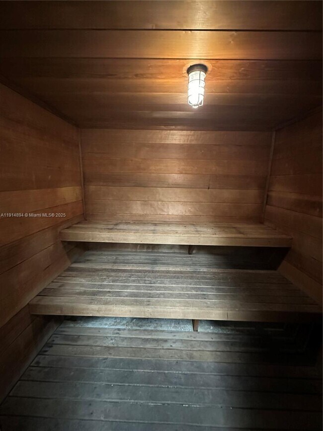 Building Photo - 311 SE 3rd St