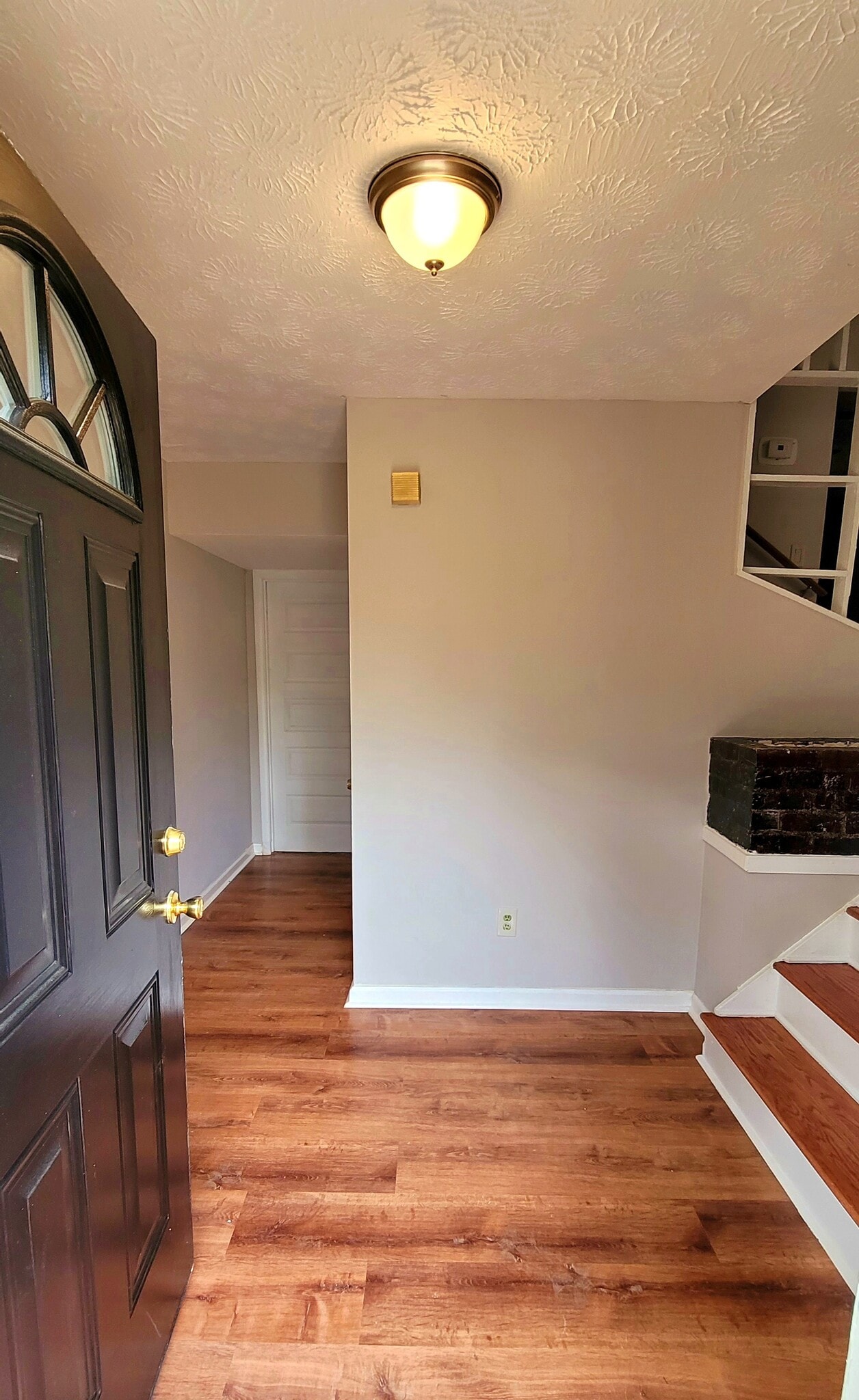 Building Photo - 2915 Lajean Dr