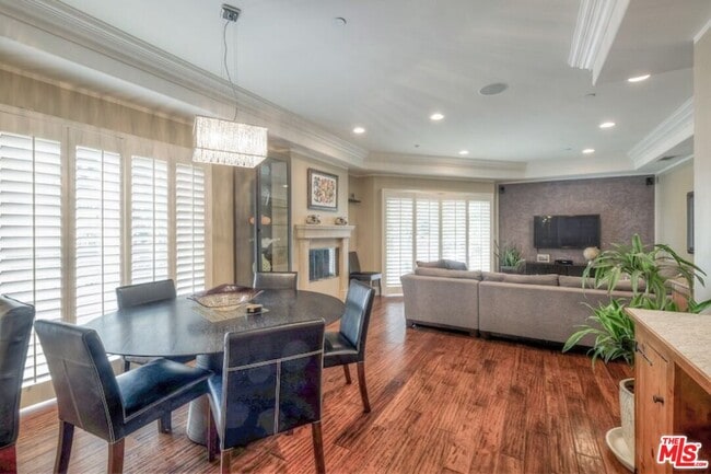 Building Photo - 11578 Iowa Ave