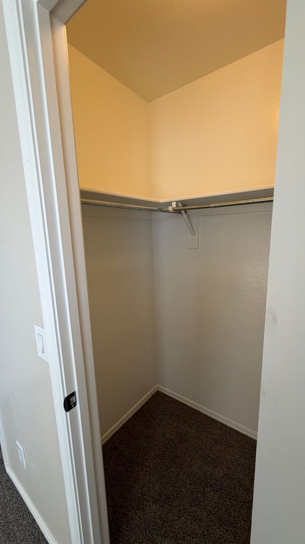 Building Photo - Spacious Surprise home with large backyard