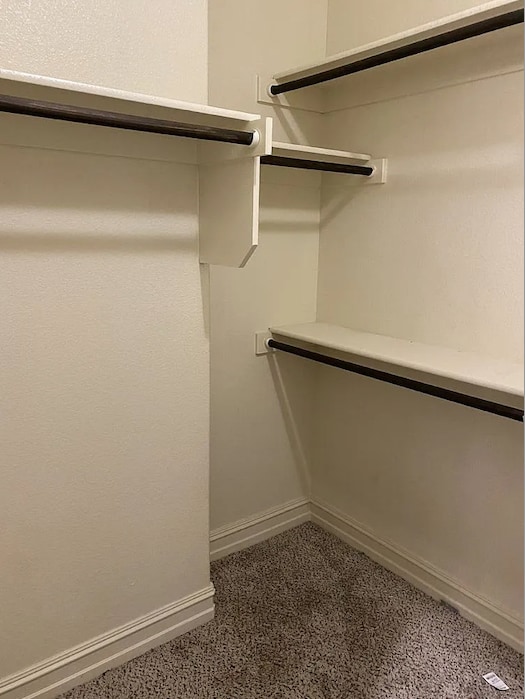 Building Photo - 1006 Jamal Dr