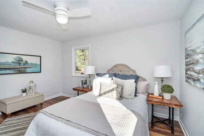 Building Photo - 21507 Court St