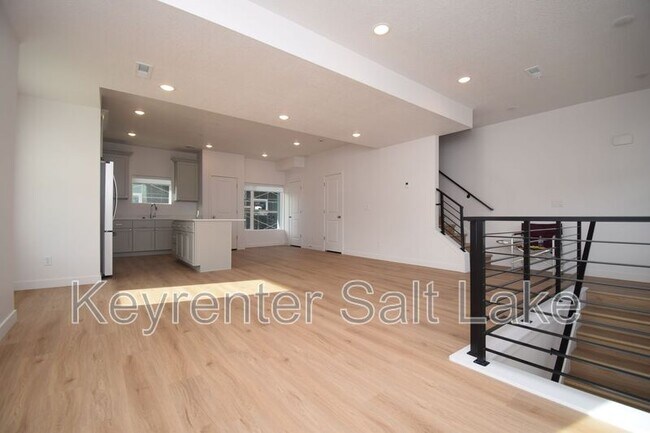 Building Photo - 4479 S 500 E