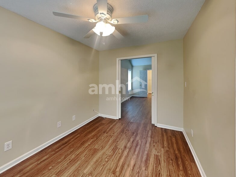 Building Photo - 4902 Hunters Bluff Dr
