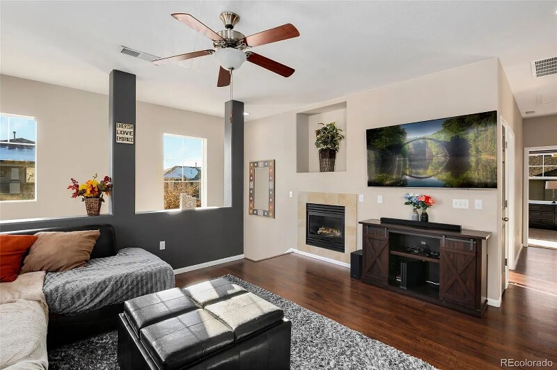 Building Photo - 13010 Grant Cir W