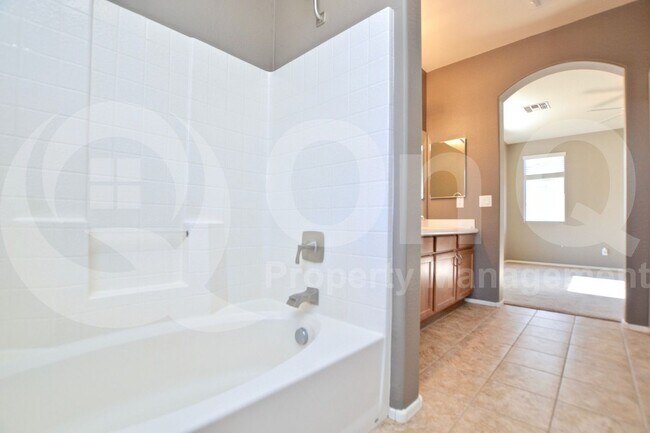 Building Photo - 3793 E Stampede Dr