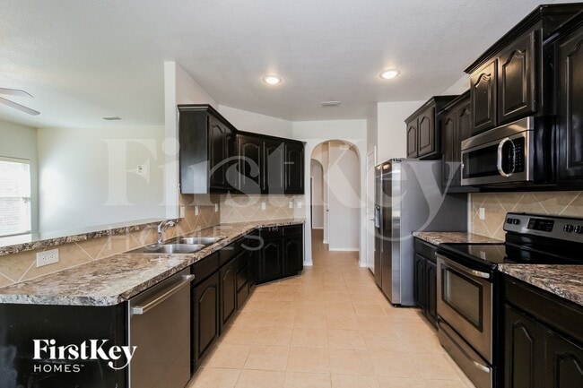 Building Photo - 5134 Mountain View Dr